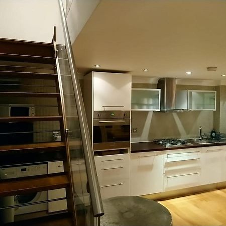 Dockside Villa London Exterior photo